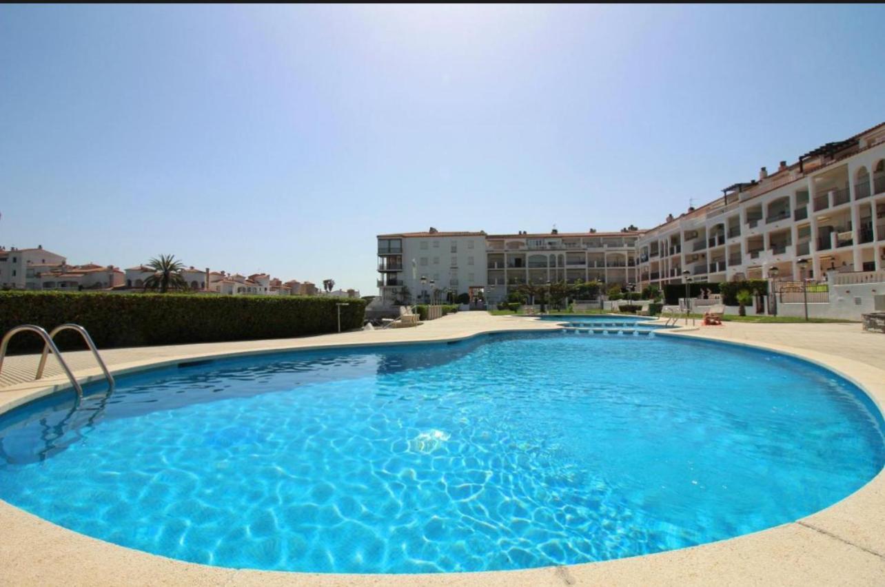 Apartamento Gran Lago Con Vistas Al Canal Empuriabrava Eksteriør bilde