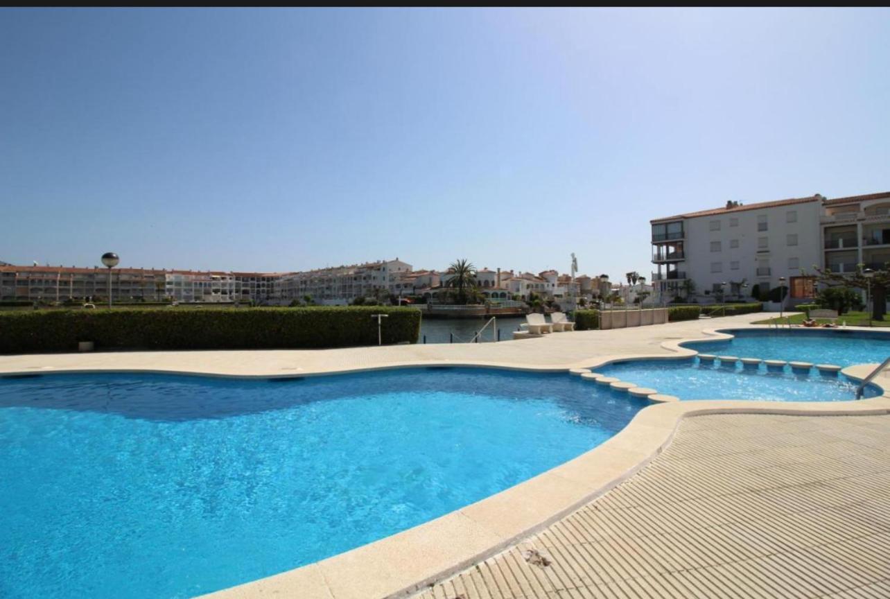 Apartamento Gran Lago Con Vistas Al Canal Empuriabrava Eksteriør bilde